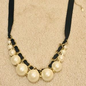 Giant Radiating Fake Pearl Choker Collar Necklace